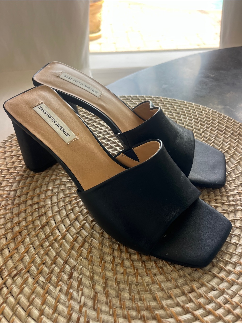 EUC Saks Fifth Avenue Navy, blue, leather, heeled, mules sandals 8.5 - Picture 2 of 5